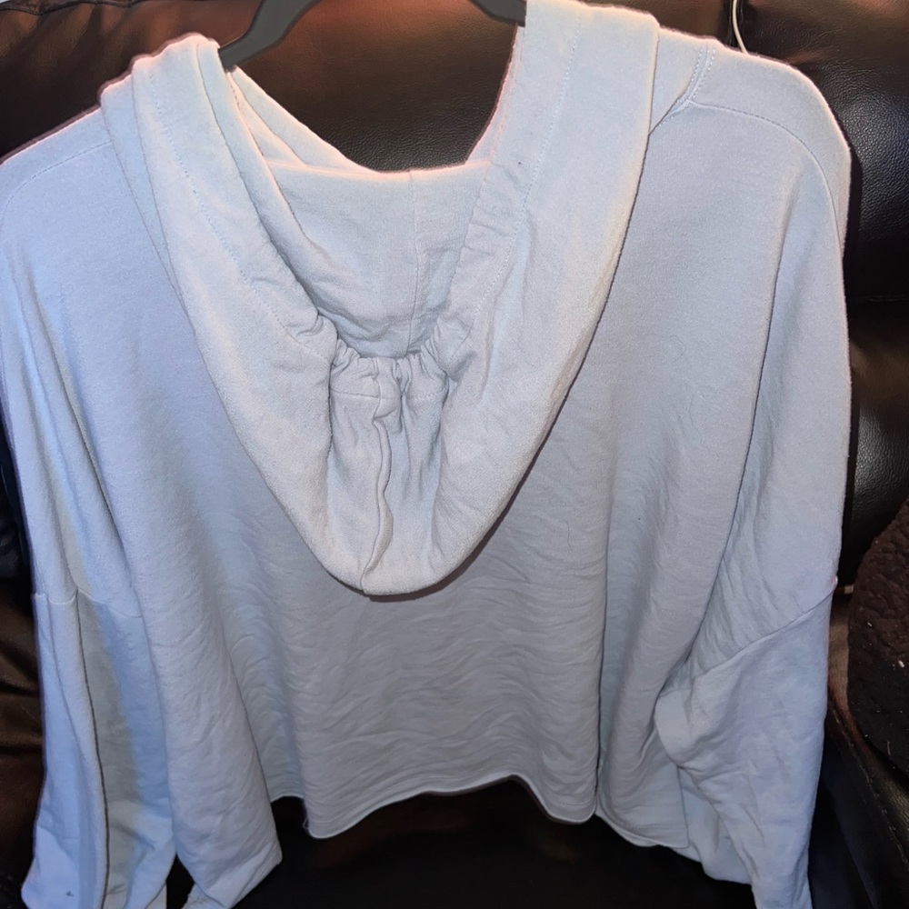 Cropped Sweater - Picture 2 of 4